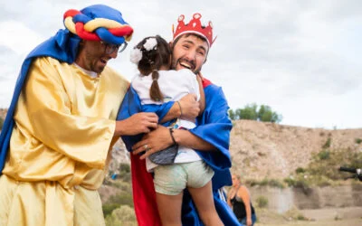 Los Reyes Magos sorprendieron a los niños en Ciudad