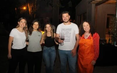 El clásico Mendocino, Vino al Cine, en Laur